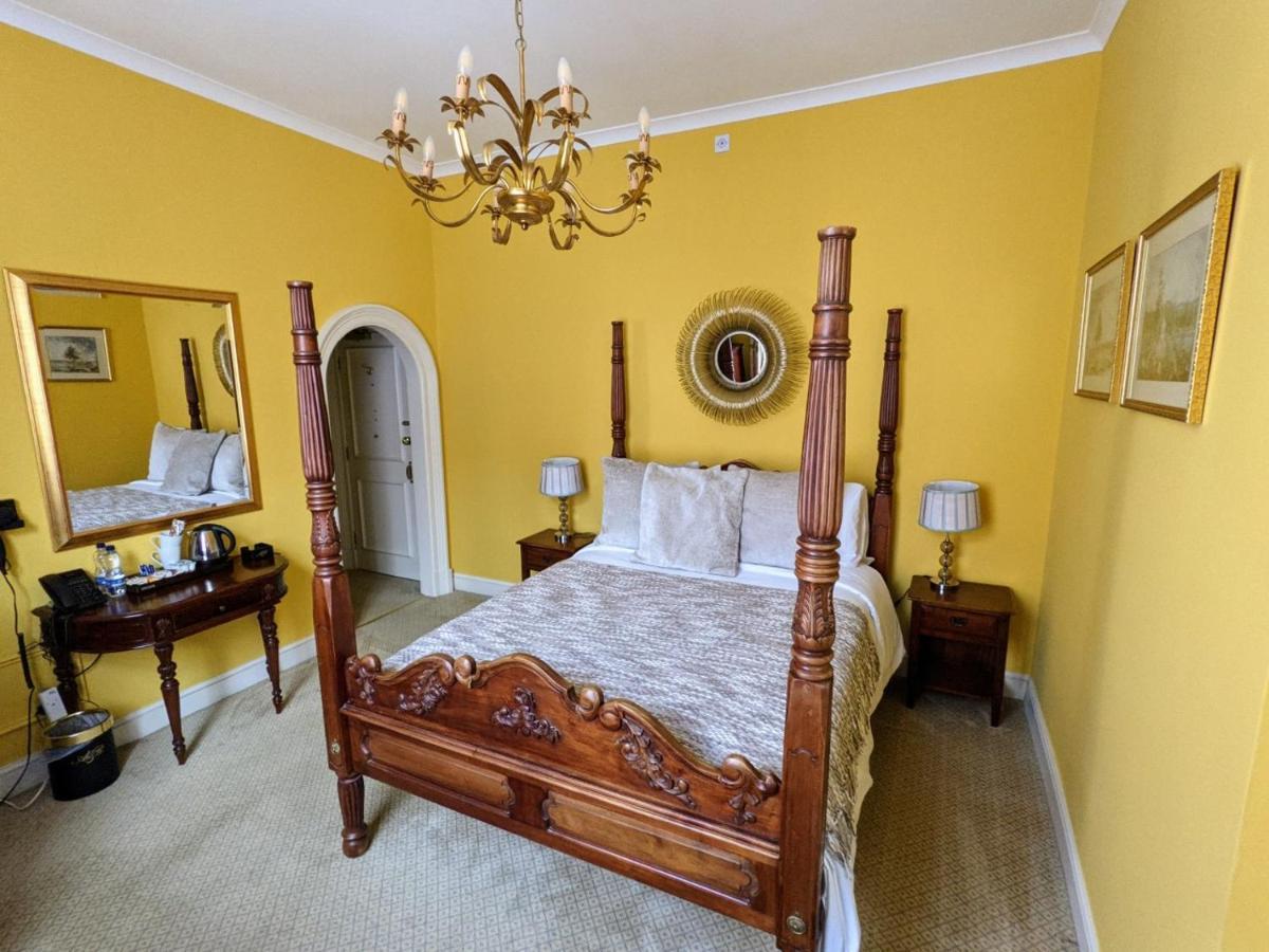 Angel And Royal Hotel Grantham Dış mekan fotoğraf